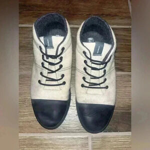 Baabuk Sky Wooler - Blacknose shoes